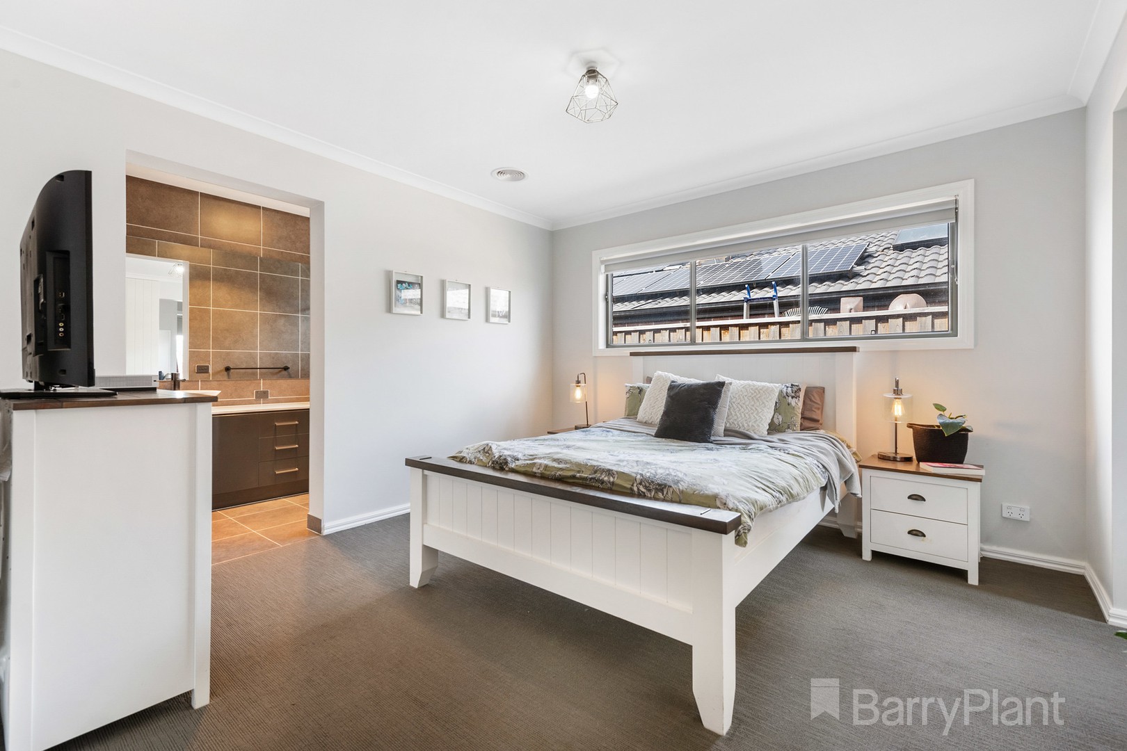 7 Hollis Crescent, Bacchus Marsh, VIC 3340, Bacchus Marsh - Thumbnail 3