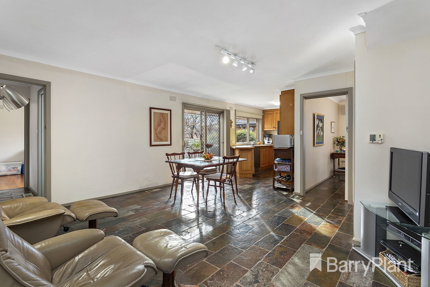7 Holly Green Drive, Wheelers Hill, VIC 3150, Wheelers Hill - Thumbnail 4