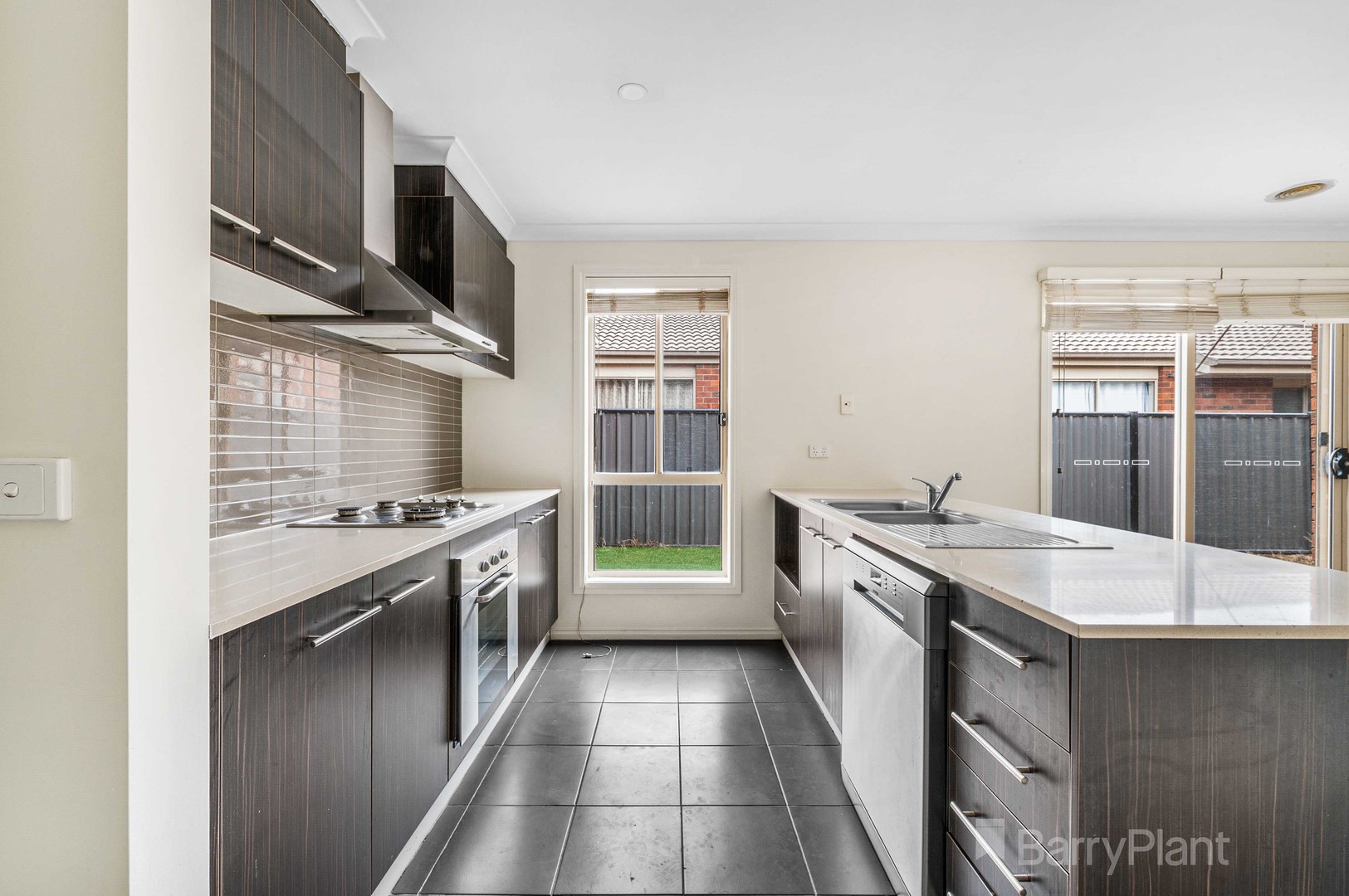 7 Inverell  Parkway, Tarneit, VIC 3029 - Thumbnail 1 - 10/05/2023