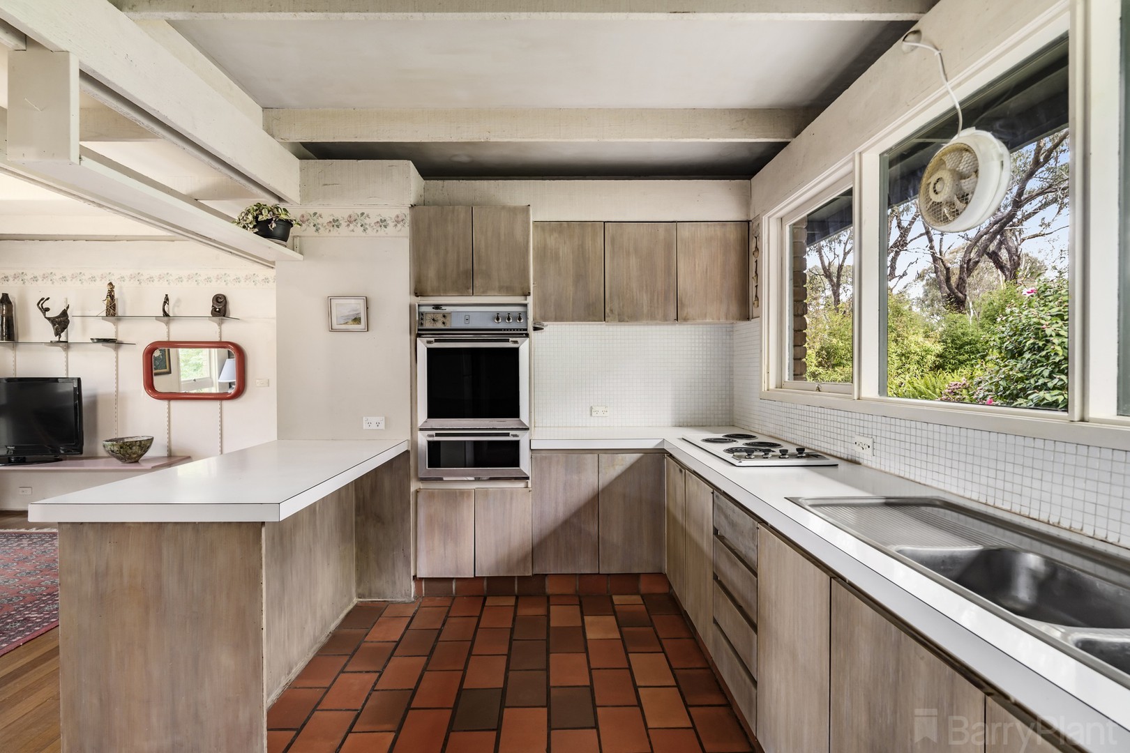 7 Ivon Street, Bayswater North, VIC 3153, Bayswater North - Thumbnail 2