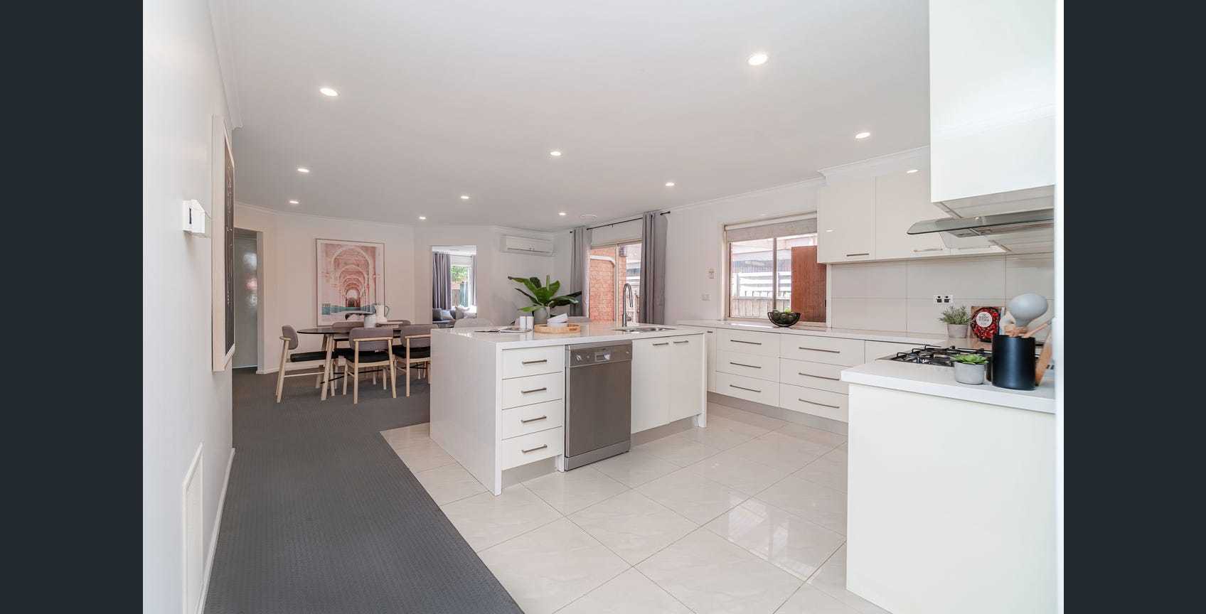 7 Johnson Court, Roxburgh Park, VIC 3064 - Thumbnail 2 - 07/03/2025