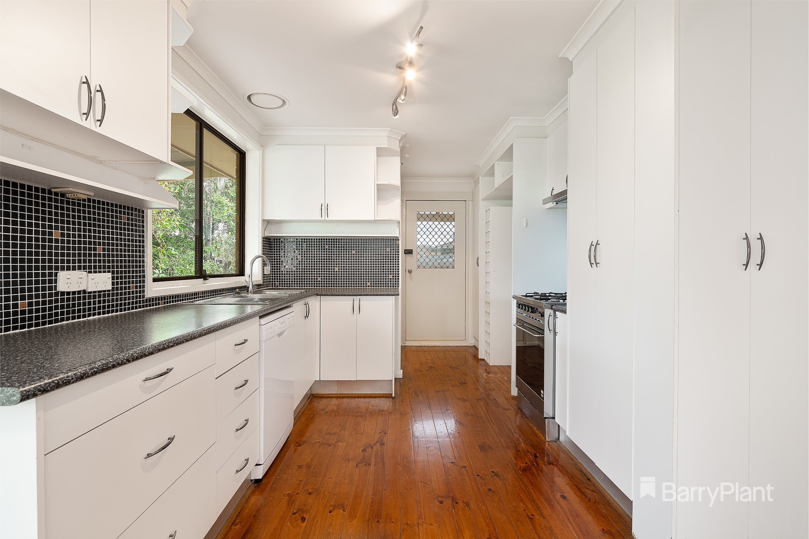 7 Karloo Close, Epping, VIC 3076, Epping - Thumbnail 3