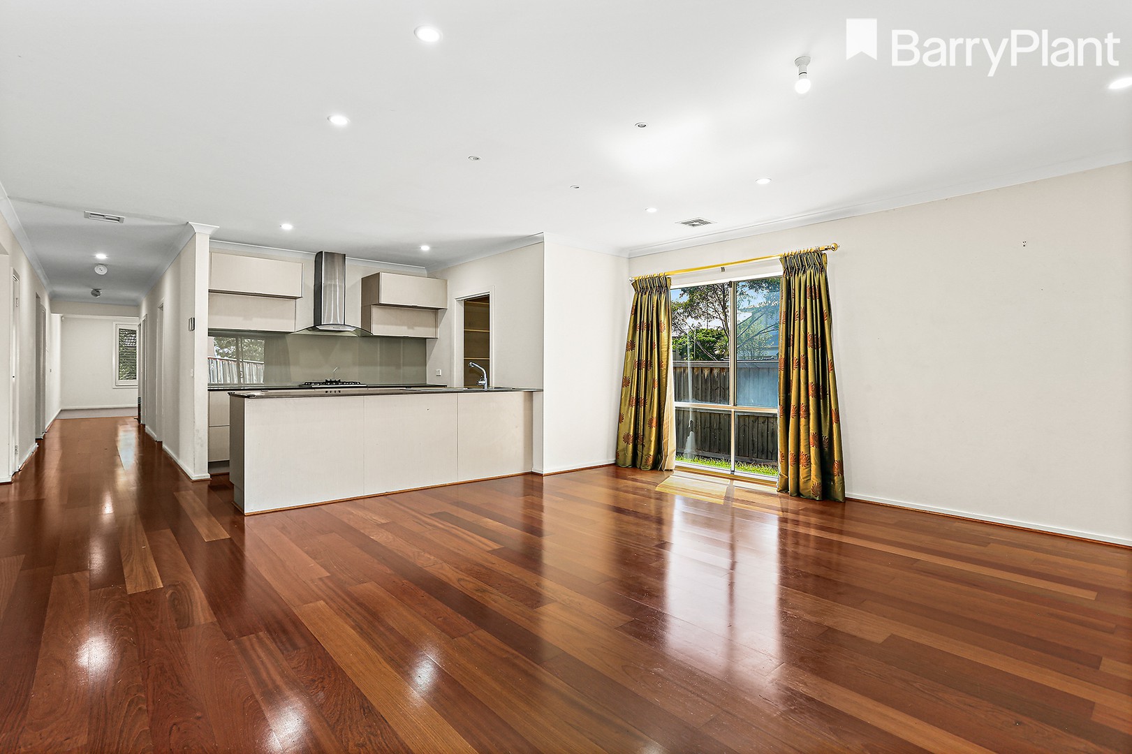 7 Kenton Avenue, Williams Landing, VIC 3027, Williams Landing - Thumbnail 2