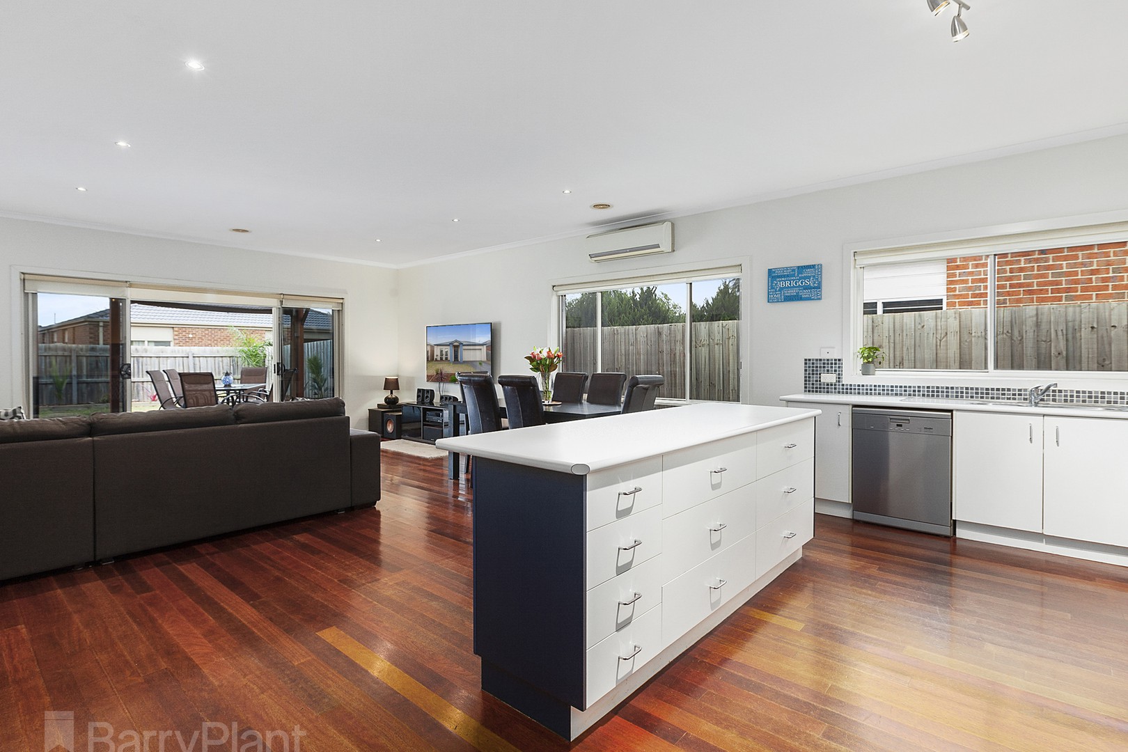 7 Kerford Crescent, Point Cook, VIC 3030, Point Cook - Thumbnail 5