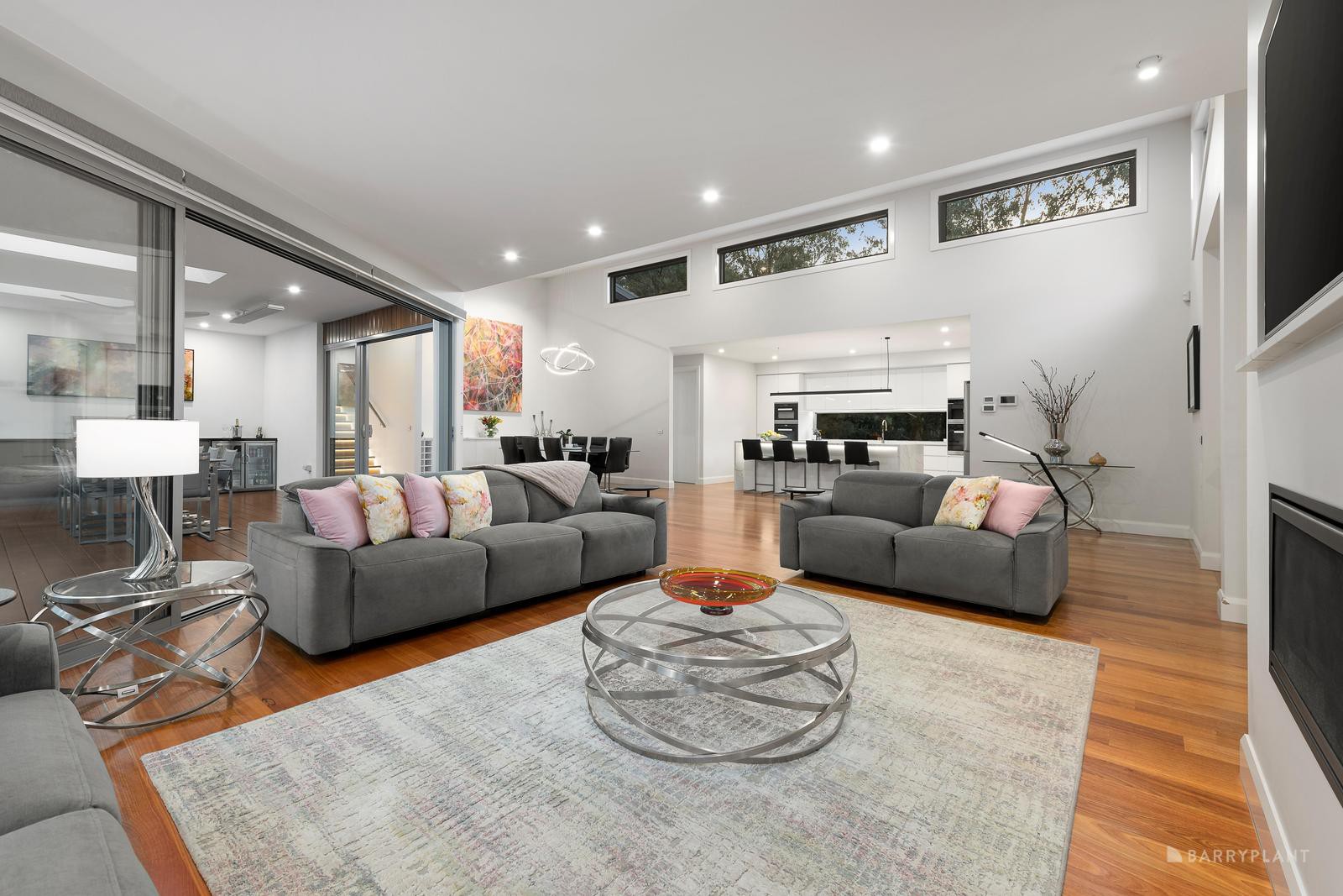 7 Kerrie Crescent, Eltham, VIC 3095, Eltham - Thumbnail 2