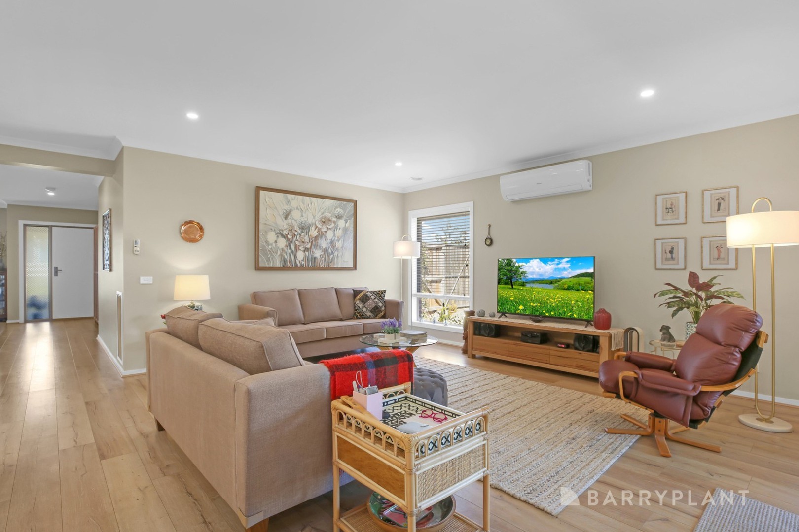 7 Kingston Heath Drive, Drouin, VIC 3818 - Thumbnail 2 - 14/01/2026