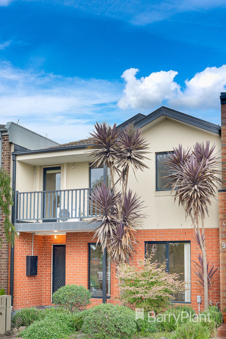 7 Knoll Walk, Epping, VIC 3076, Epping - Thumbnail 2