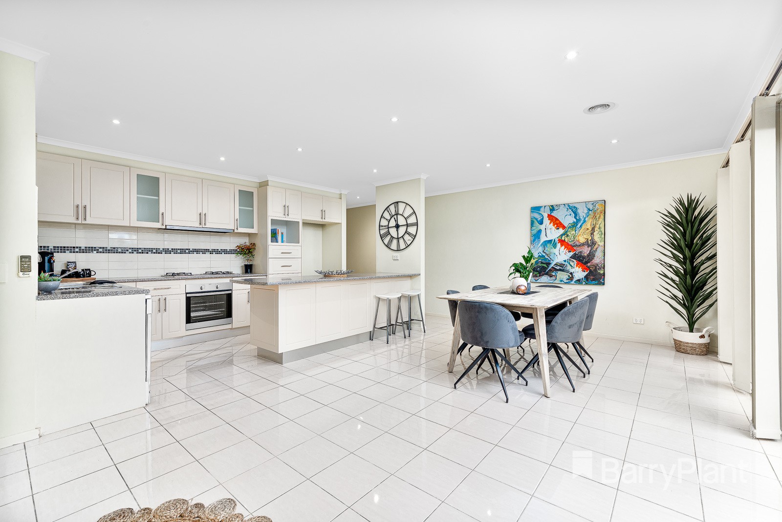 7 Knoll Walk, Epping, VIC 3076, Epping - Thumbnail 6
