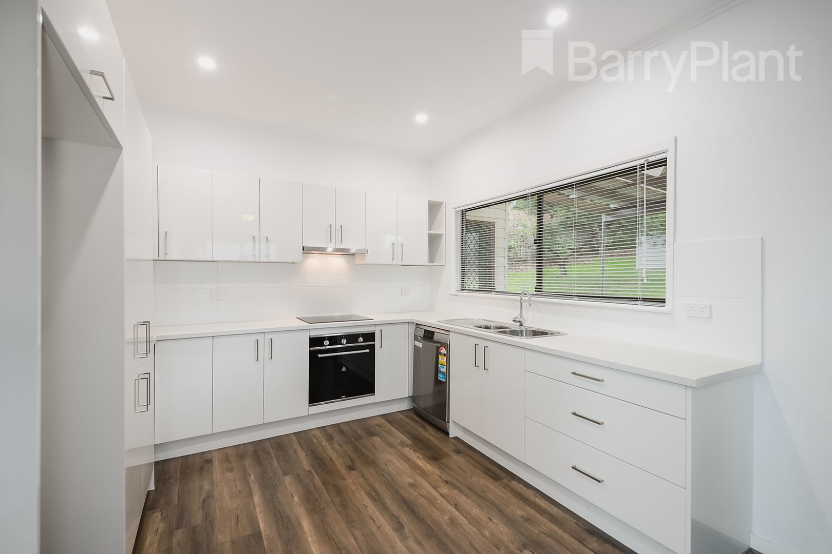 7 Kokoda Street, Warragul, VIC 3820, Warragul - Thumbnail 4