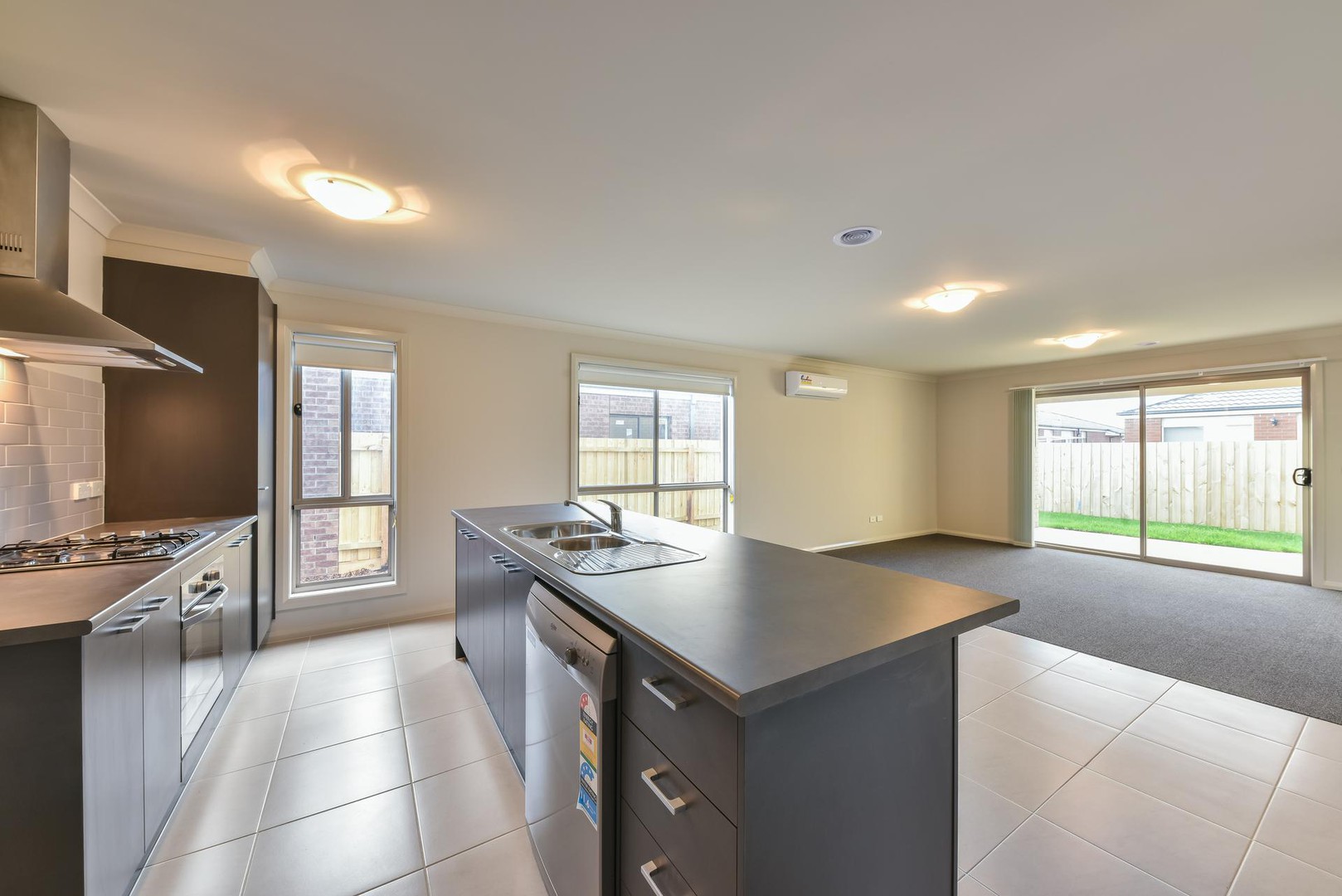 7 Kookaburra Drive, Armstrong Creek, VIC 3217, Armstrong Creek - Thumbnail 2