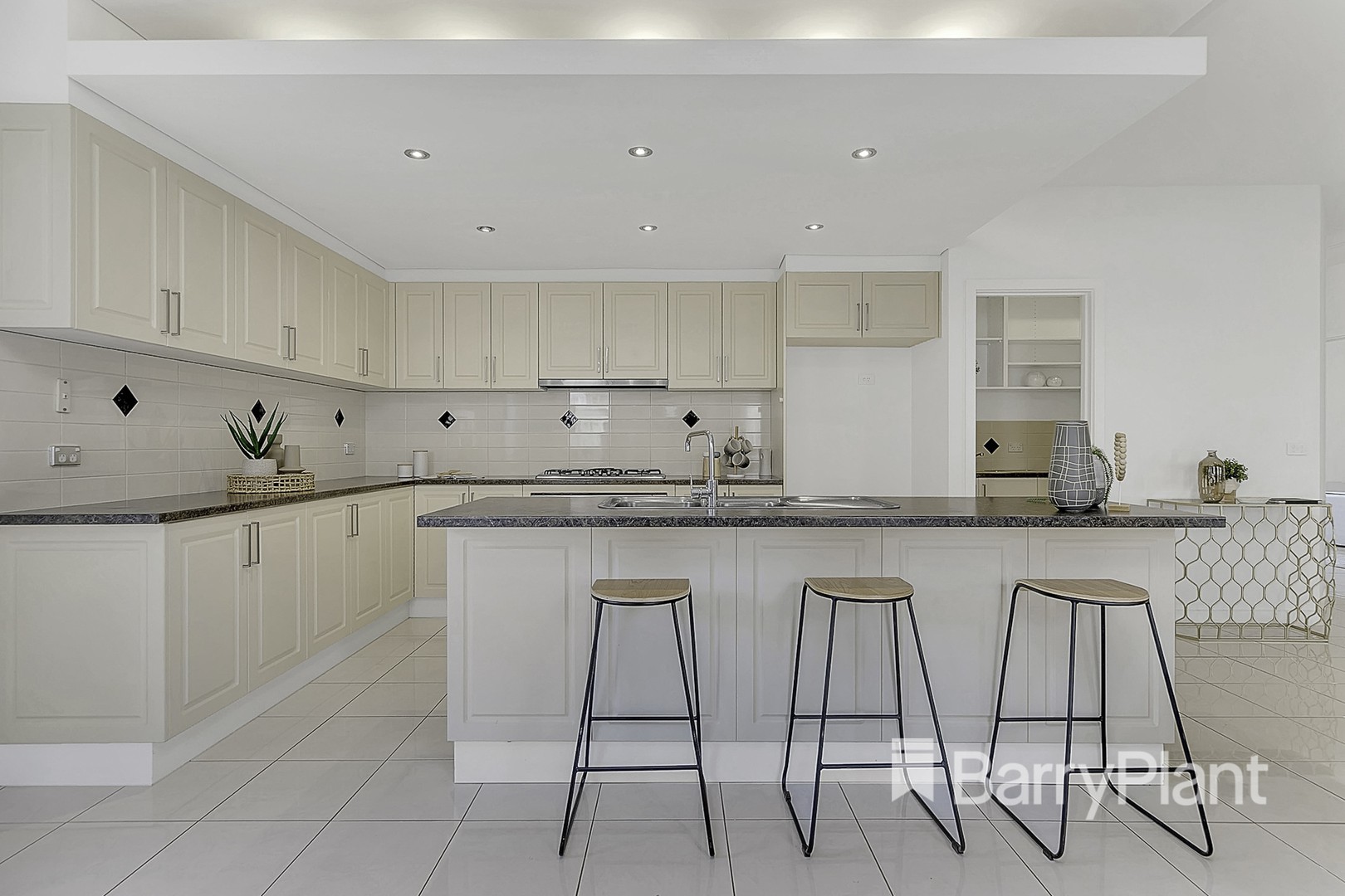 7 Lanata Street, South Morang, VIC 3752, South Morang - Thumbnail 3