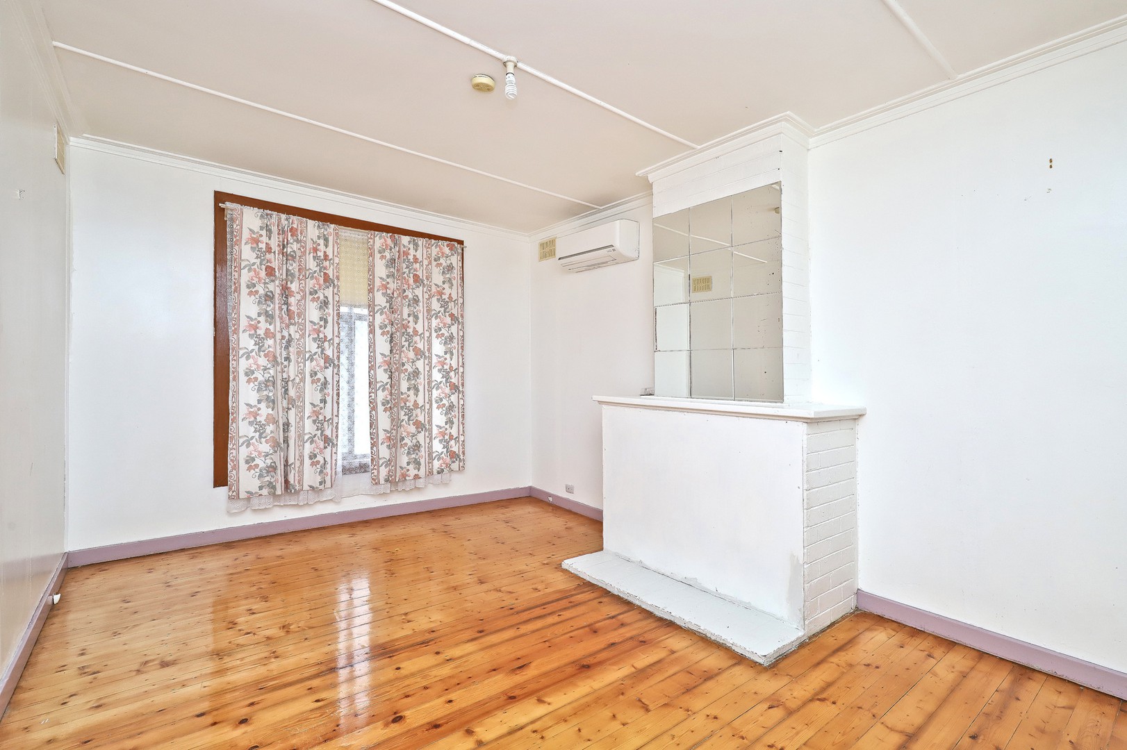 7 Lawn Crescent, Braybrook, VIC 3019, Braybrook - Thumbnail 2