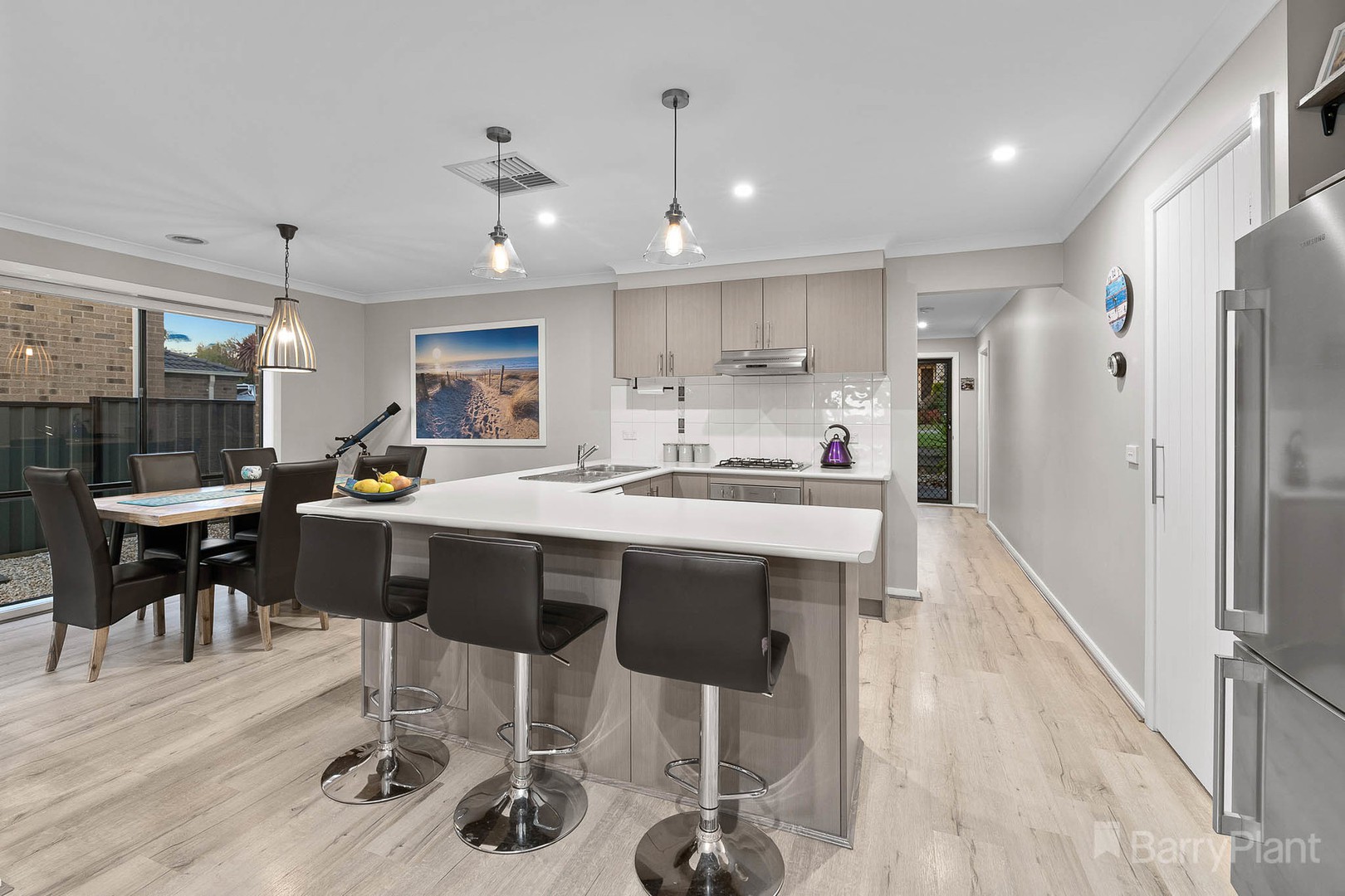 7 Lucerne Circuit, Pakenham, VIC 3810, Pakenham - Thumbnail 2