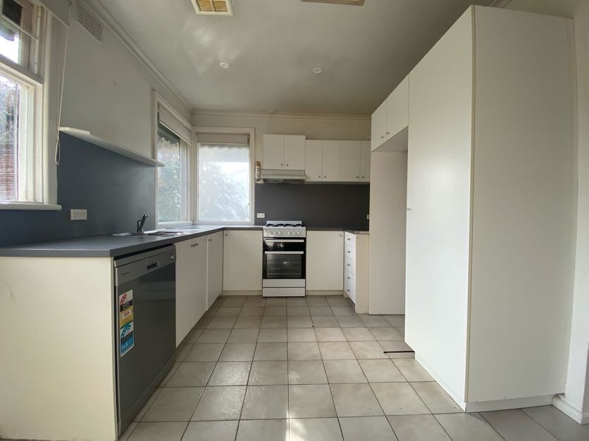 7 Magdalen Street, Pascoe Vale South, VIC 3044 - Thumbnail 1 - 19/09/2022