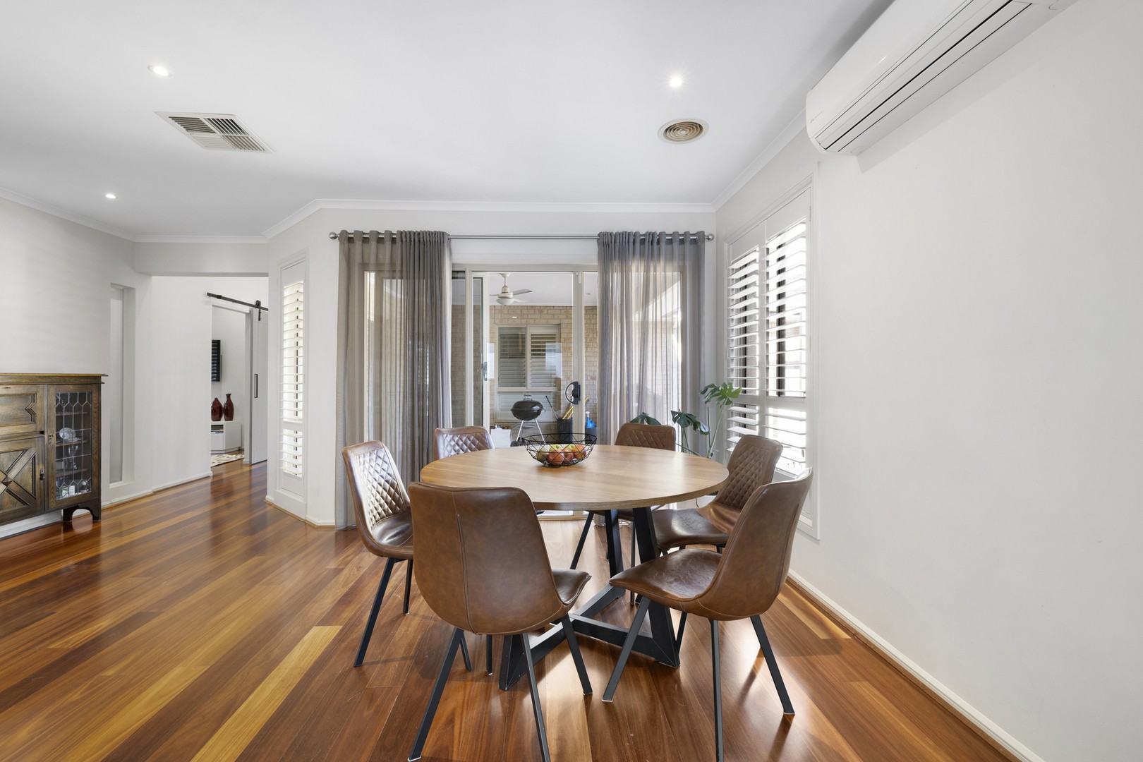 7 Mandalay Court, Sanctuary Lakes, VIC 3030, Point Cook - Thumbnail 7