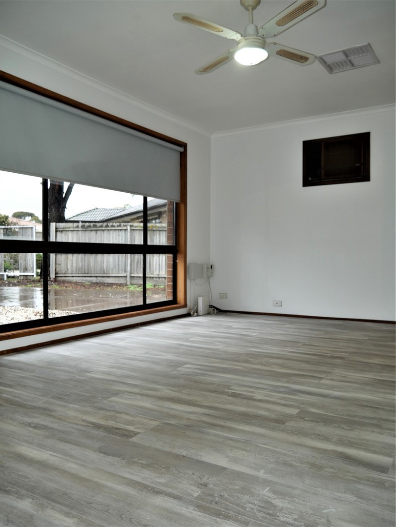 7 Margaret Court, Kurunjang, VIC 3337, Kurunjang - Thumbnail 2