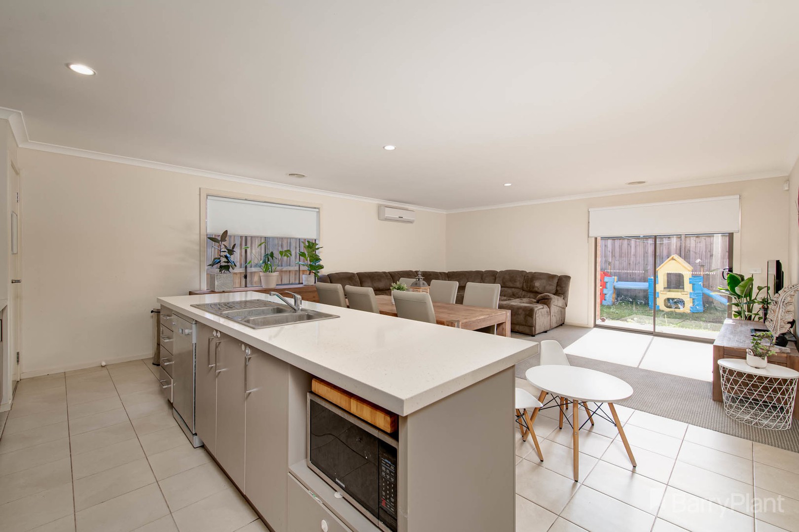 7 Markbeech Crescent, Officer, VIC 3809, Officer - Thumbnail 3