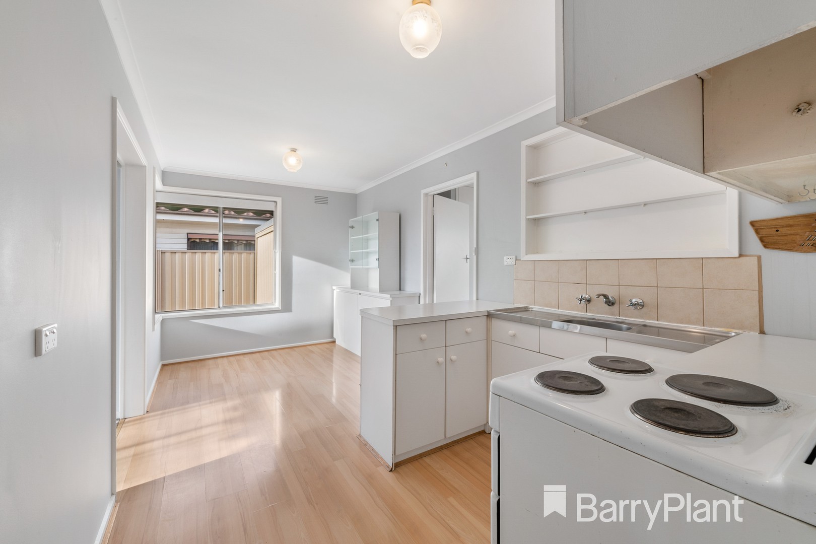7 McDonald Street, Werribee, VIC 3030, Werribee - Thumbnail 4