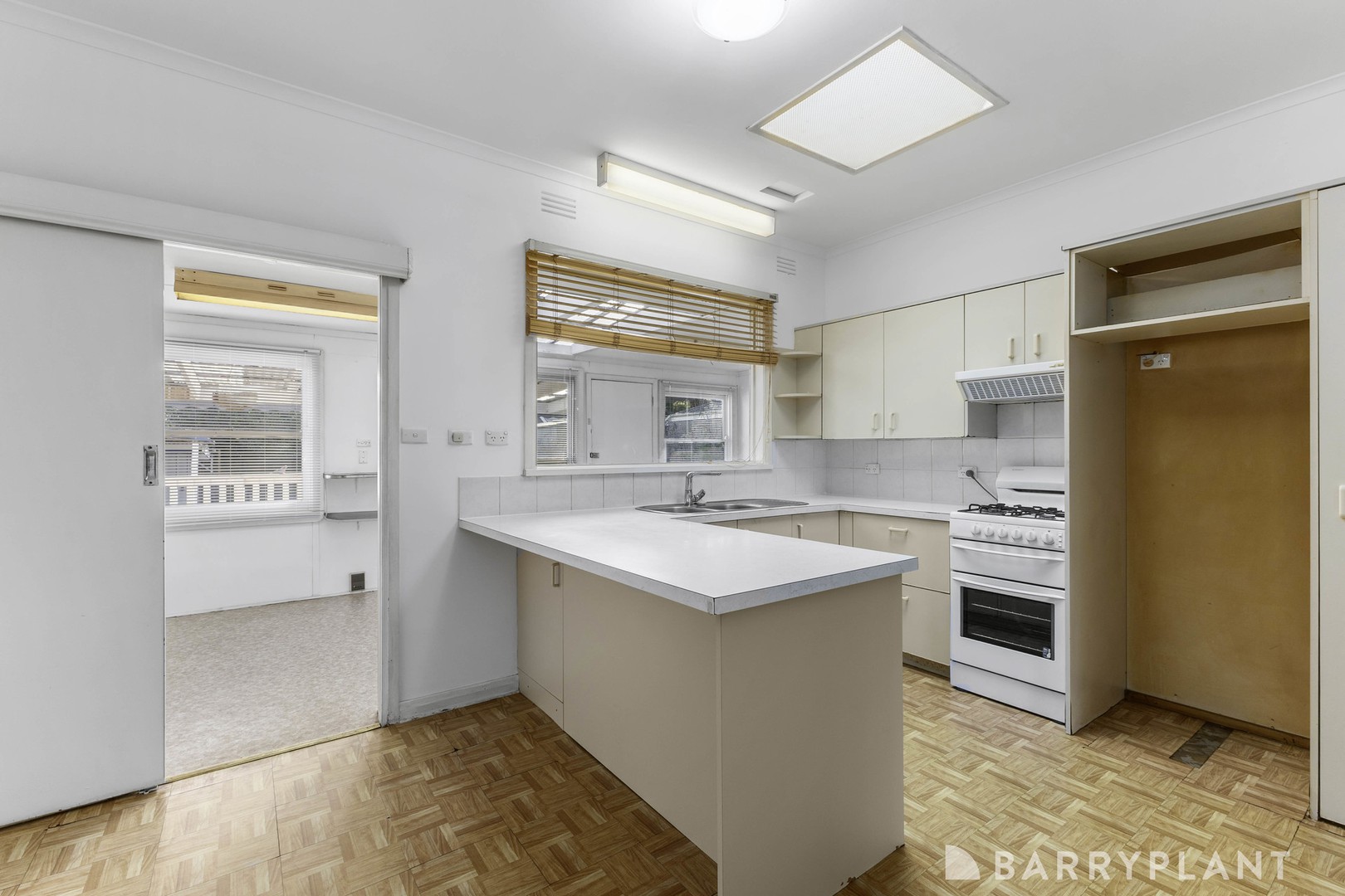 7 Mimosa Avenue, Kilsyth, VIC 3137, Kilsyth - Thumbnail 3