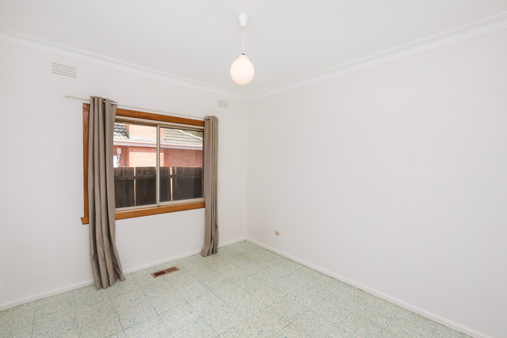 7 Moira Street, Sunshine, VIC 3020, Sunshine - Thumbnail 3