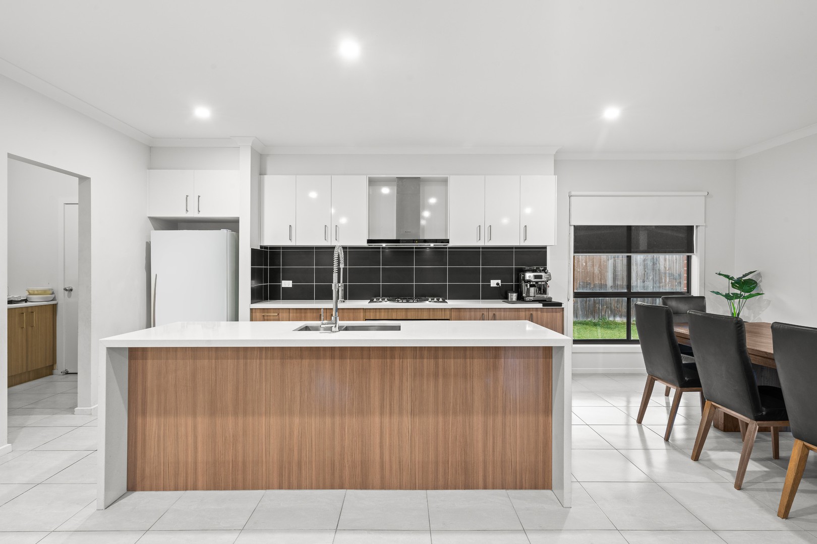 7 Montmarte Boulevard, Burnside, VIC 3023, Burnside - Thumbnail 4