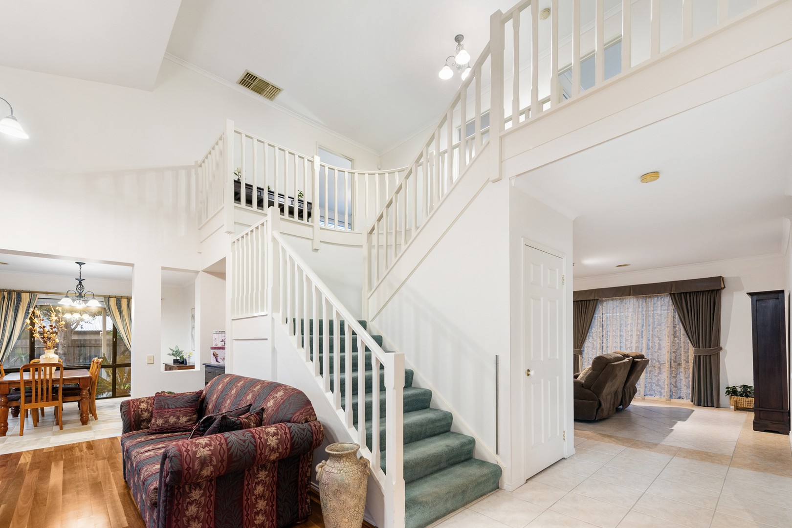 7 Moonlight Terrace, Sydenham, VIC 3037, Sydenham - Thumbnail 2