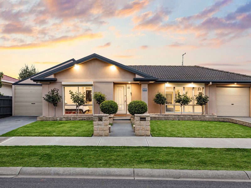 7 Mordaunt Drive, Hillside, VIC 3037 - Image - 30/09/2026