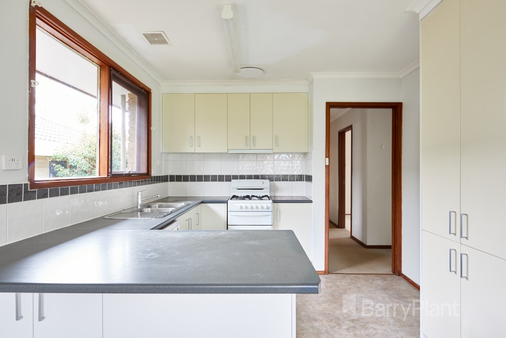 7 Nemet Court, Noble Park North, VIC 3174, Noble Park North - Thumbnail 3