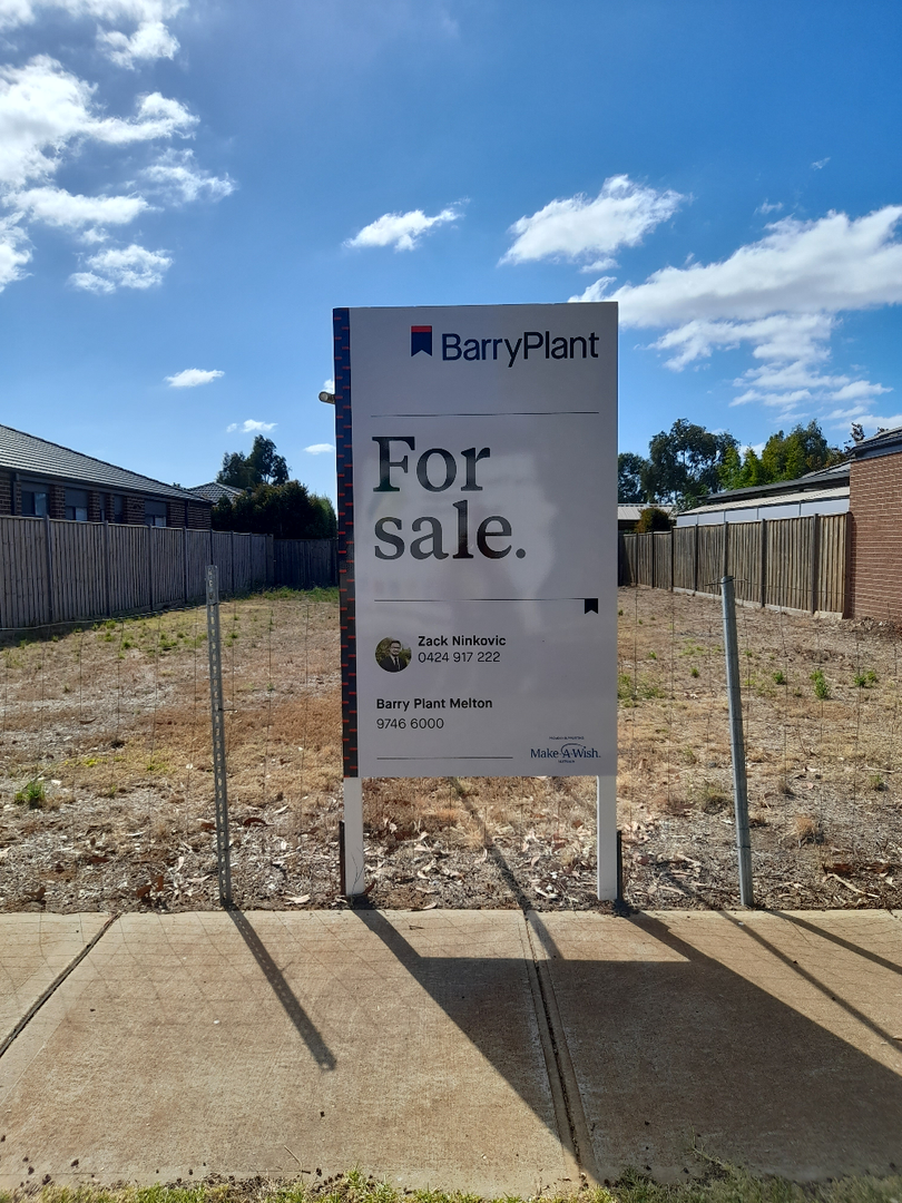 7 Nore Crescent, Weir Views, VIC 3338, Weir Views - Thumbnail 2