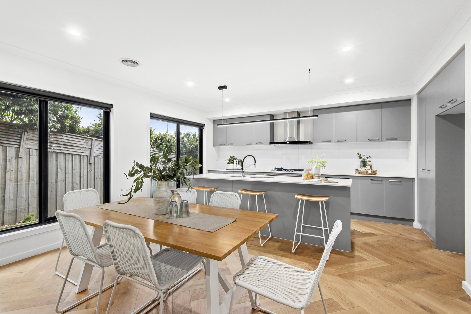 7 Northbridge Road, Highton, VIC 3216 - Thumbnail 2 - 09/07/2025