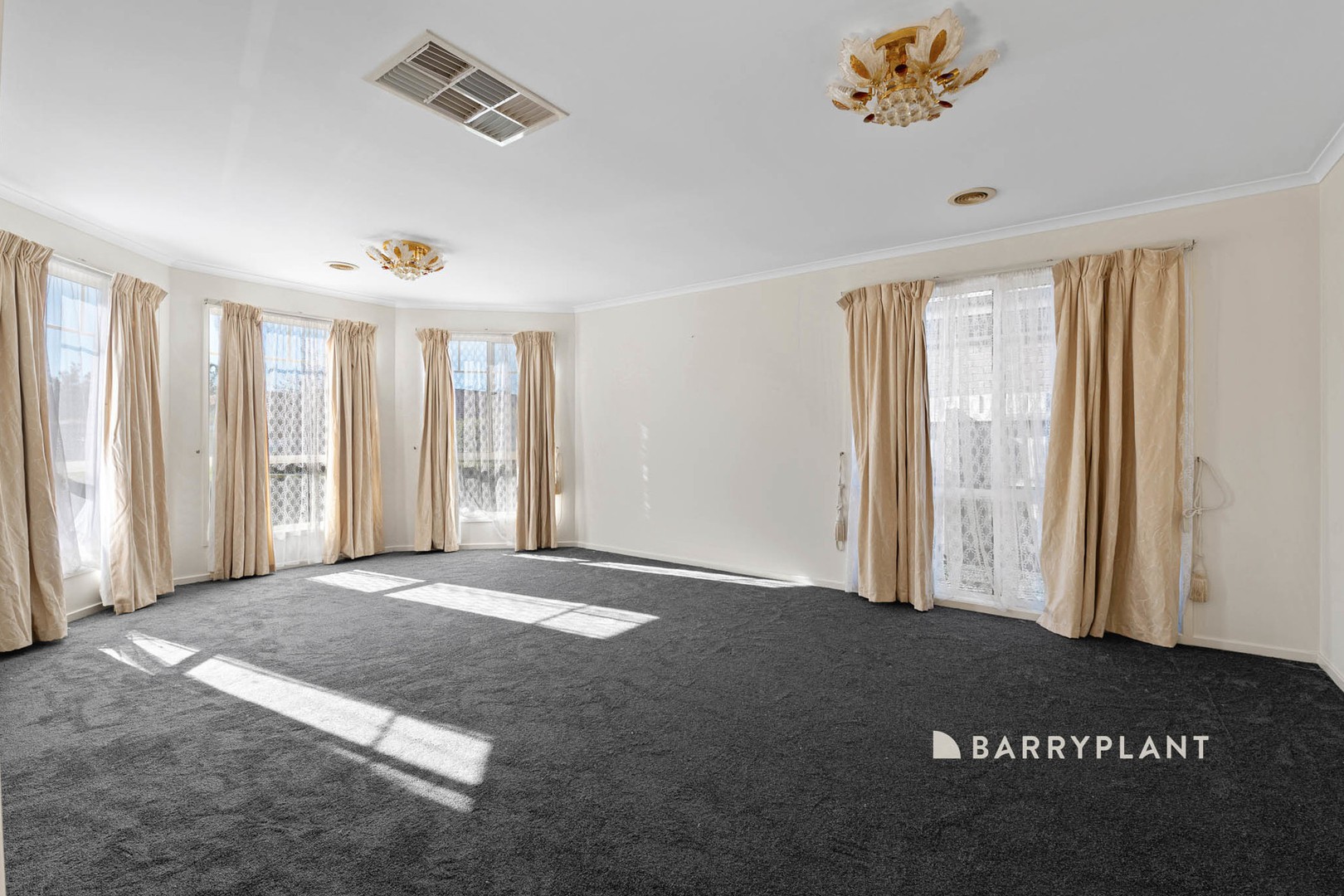 7 Orchid Street, Narre Warren South, VIC 3805 - Thumbnail 2 - 05/06/2024