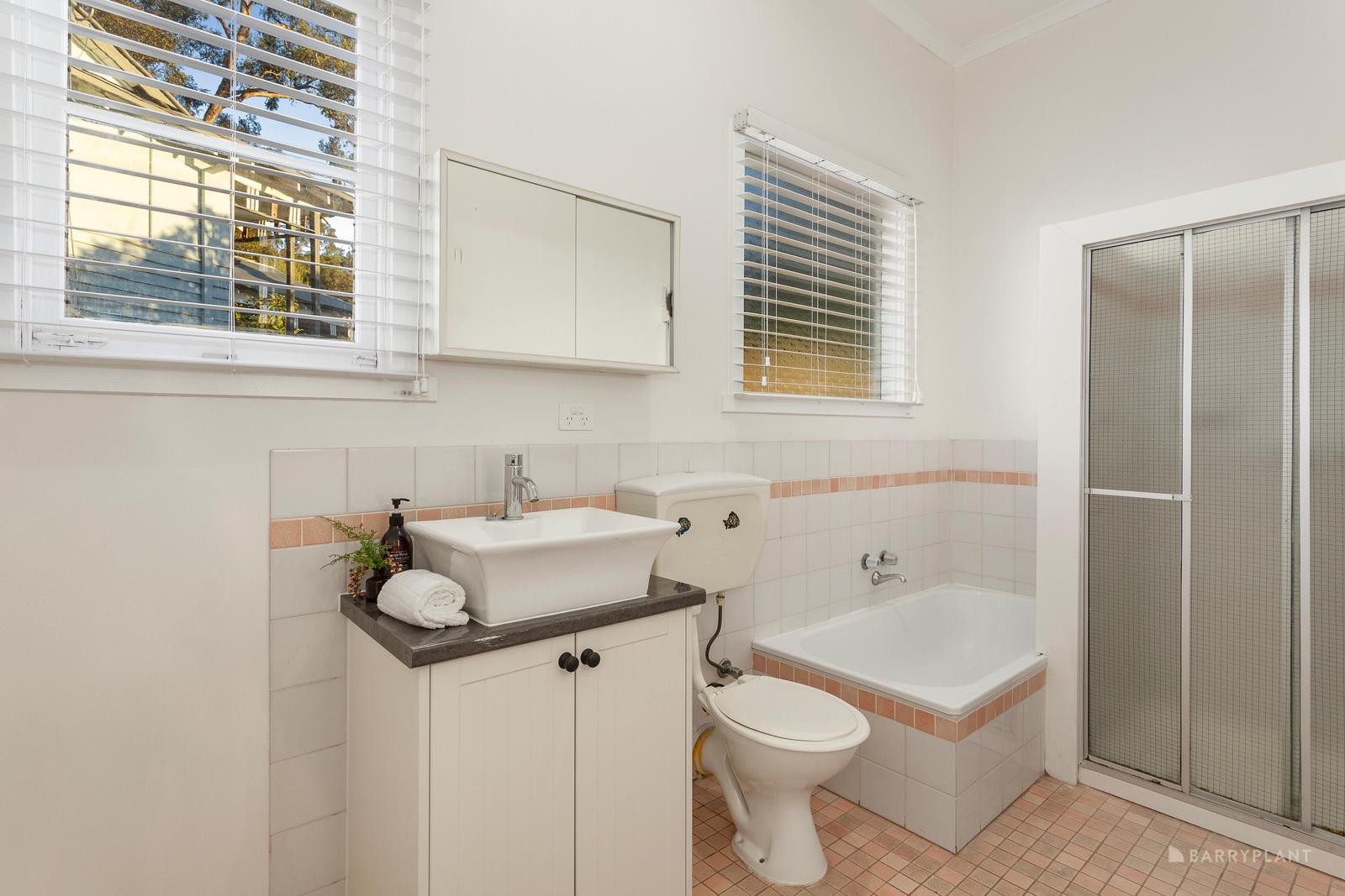 7 Park West Road, Eltham, VIC 3095, Eltham - Thumbnail 8