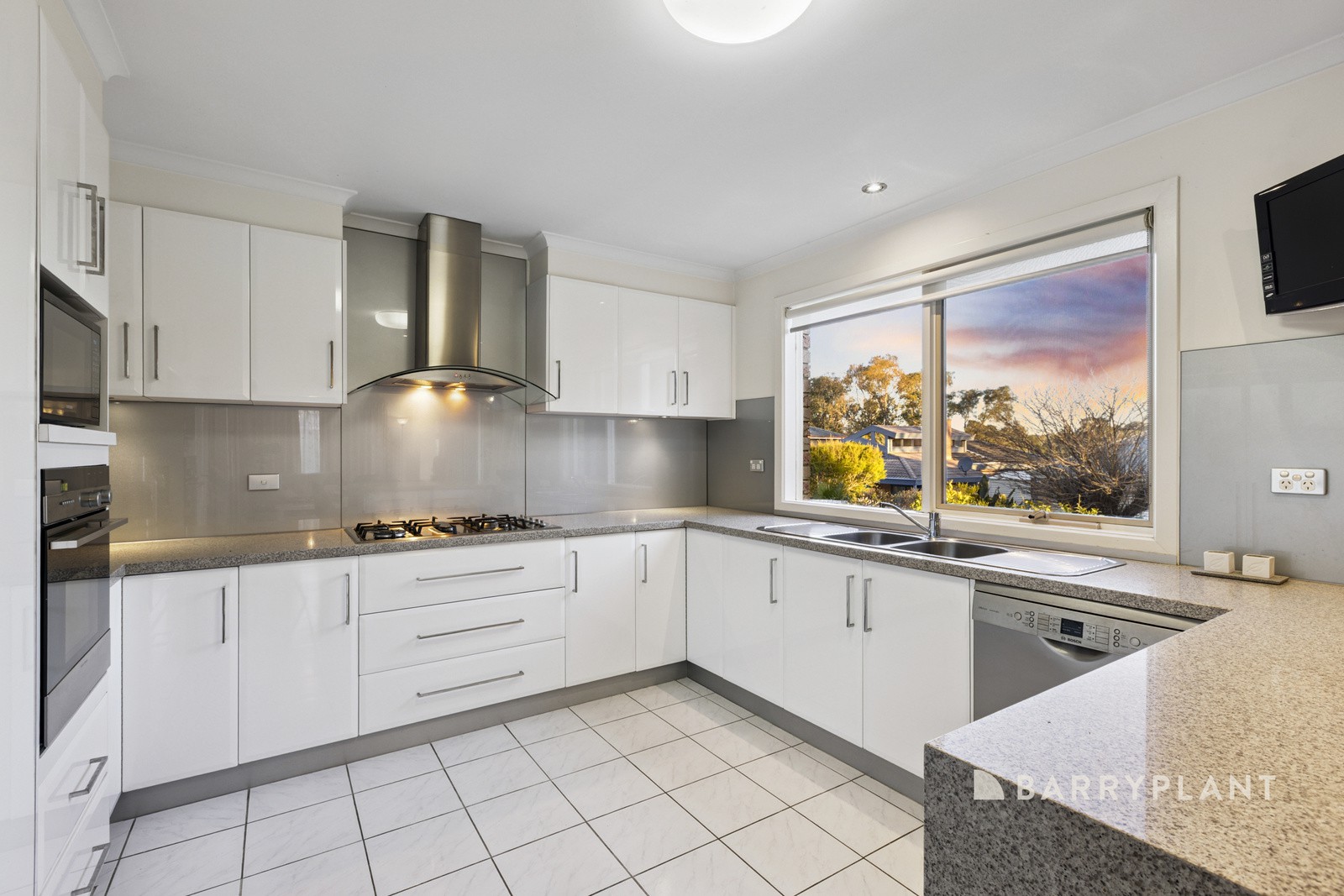 7 Peartree Place, Knoxfield, VIC 3180, Knoxfield - Thumbnail 3