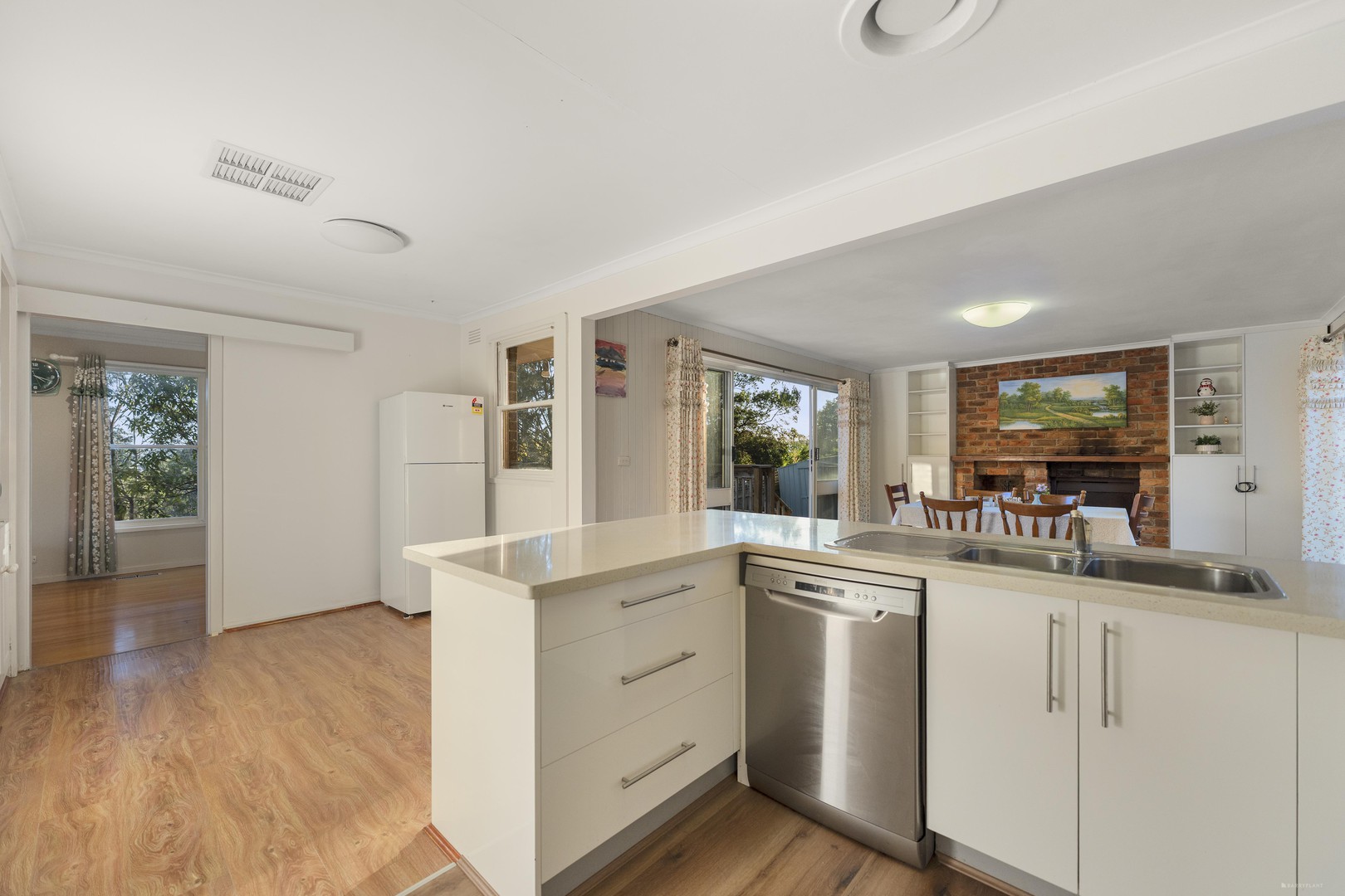 7 Penrith Court, Eltham, VIC 3095, Eltham - Thumbnail 6