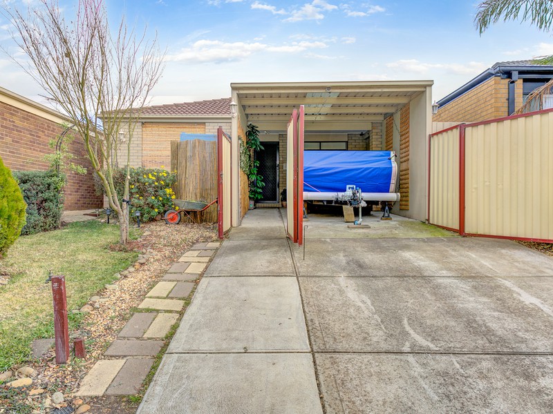 7 Peter Pan Crescent, Kurunjang, VIC 3337 - Image - 05/11/2025