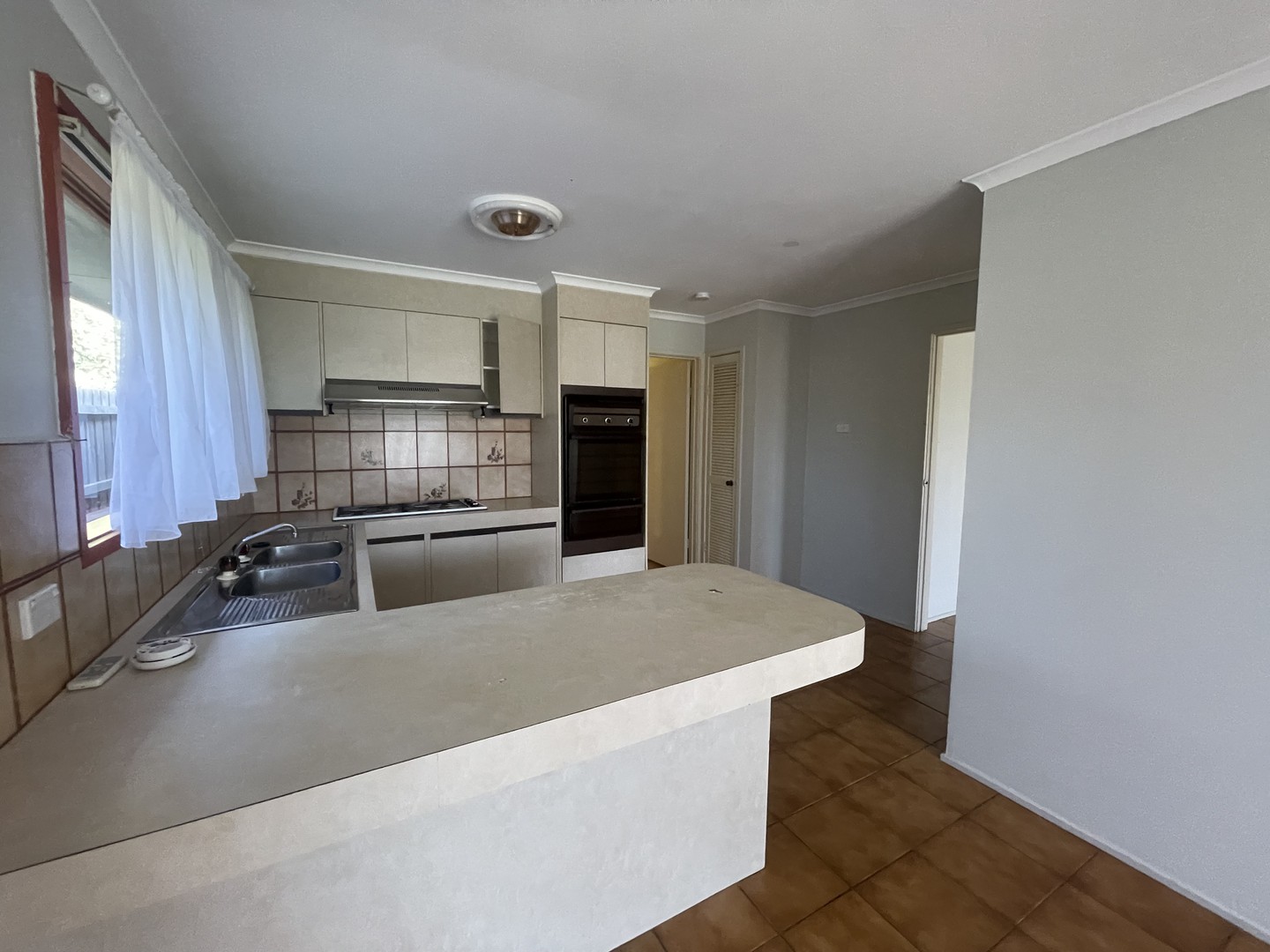 7 Petrel  Court, Werribee, VIC 3030, Werribee - Thumbnail 2