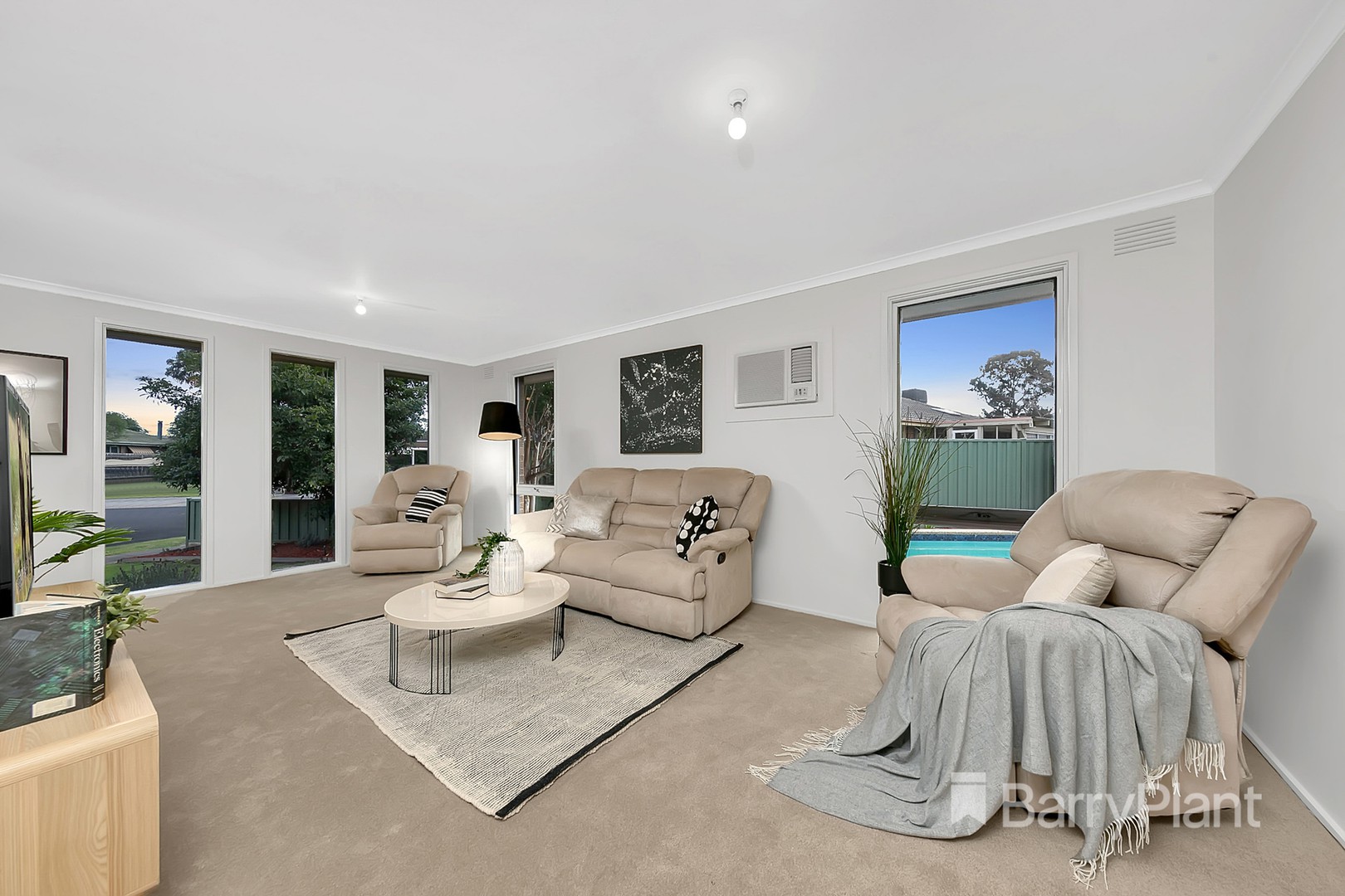 7 Phar Lap Close, Mill Park, VIC 3082, Mill Park - Thumbnail 2