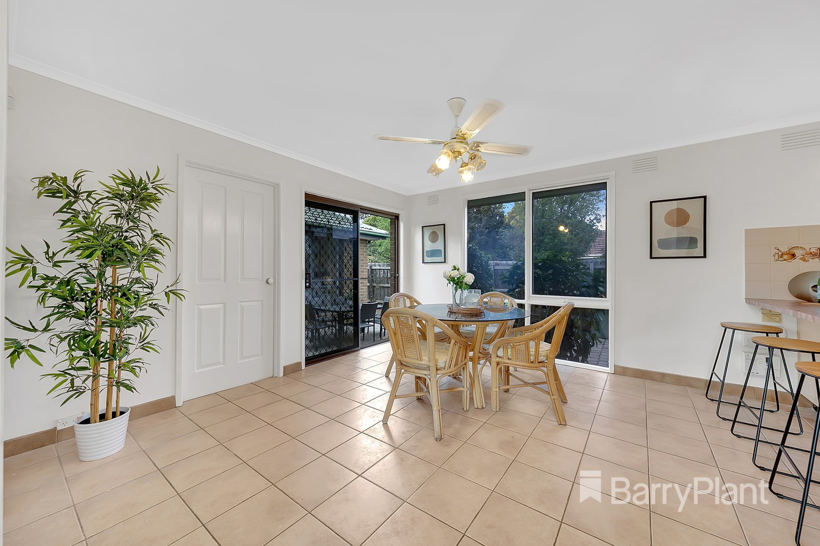 7 Phar Lap Close, Mill Park, VIC 3082, Mill Park - Thumbnail 7