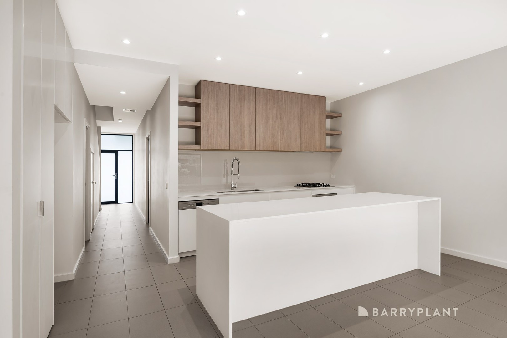 7 Phar Lap Drive, Doncaster, VIC 3108, Doncaster - Thumbnail 2