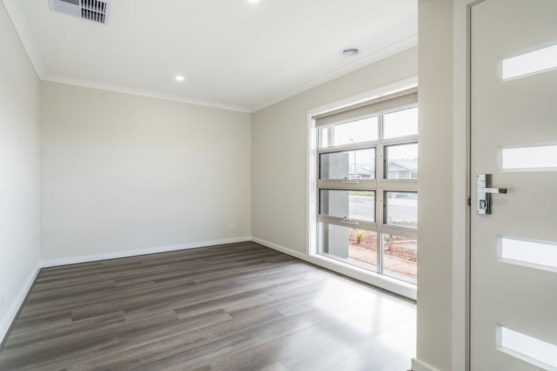 7 Pickering Cr, Lara, VIC 3212, Lara - Thumbnail 6