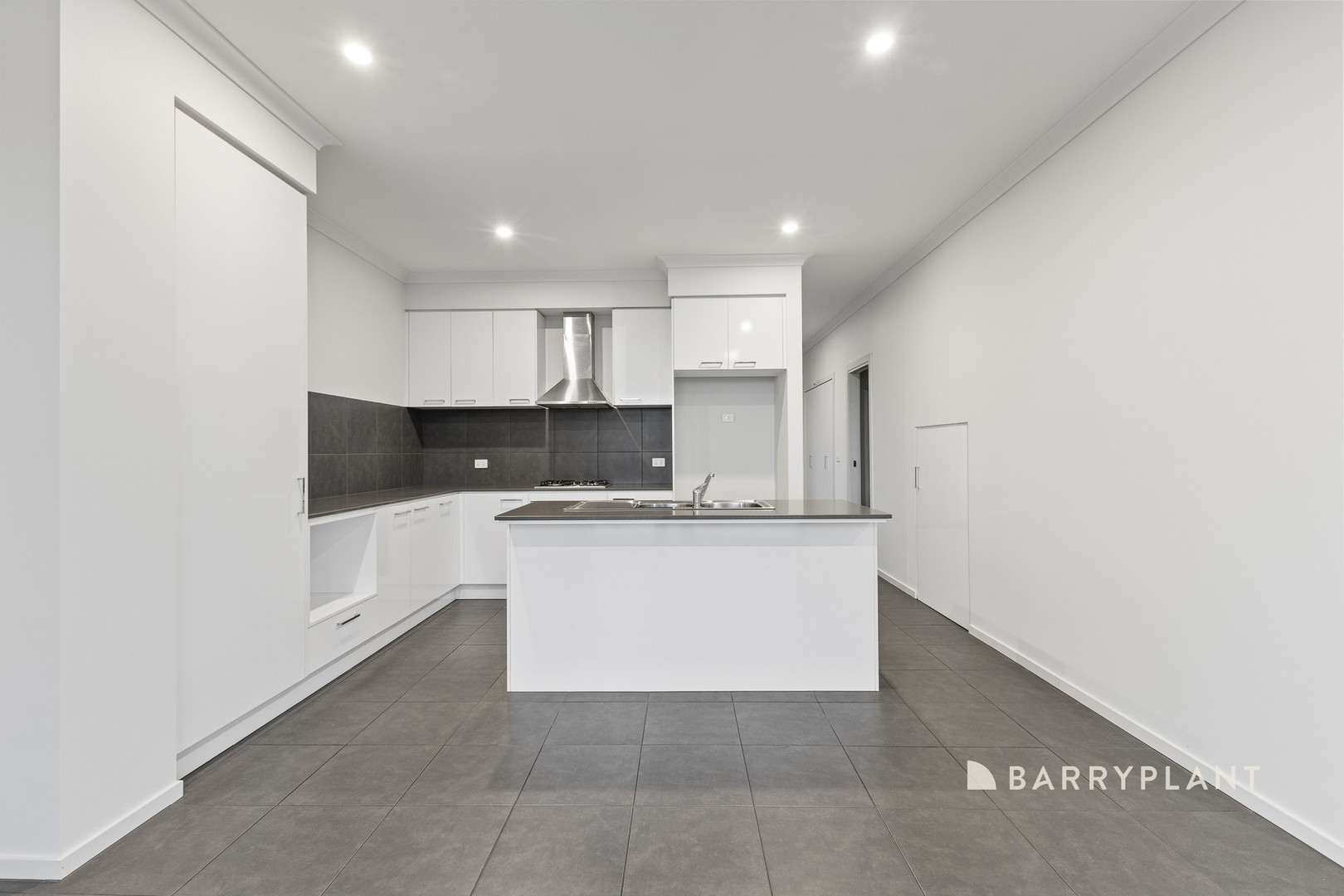 7 Piggott Street, Officer, VIC 3809 - Thumbnail 2 - 05/03/2026