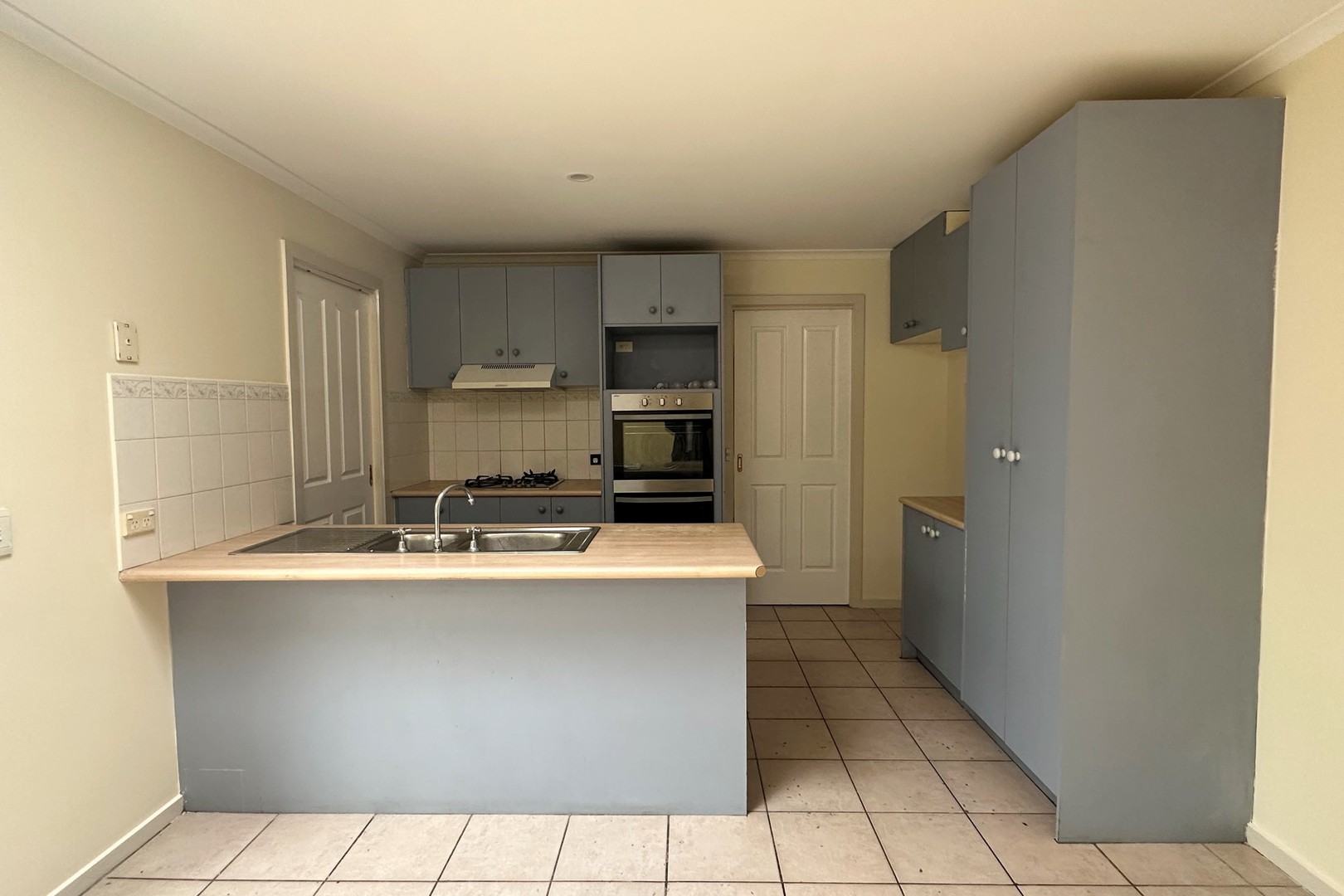 7 Pinnock Avenue, Roxburgh Park, VIC 3064, Roxburgh Park - Thumbnail 2