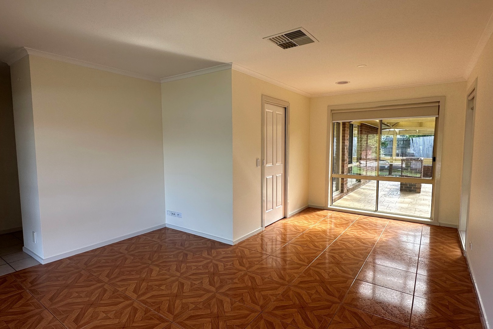 7 Pinnock Avenue, Roxburgh Park, VIC 3064, Roxburgh Park - Thumbnail 4