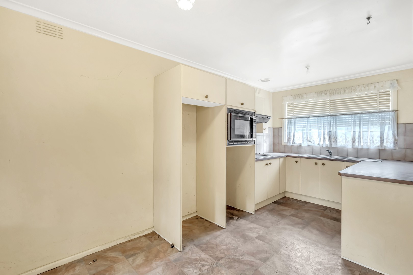 7 Plumpton AvenueCraigieburn, VIC 3064, Craigieburn - Thumbnail 5