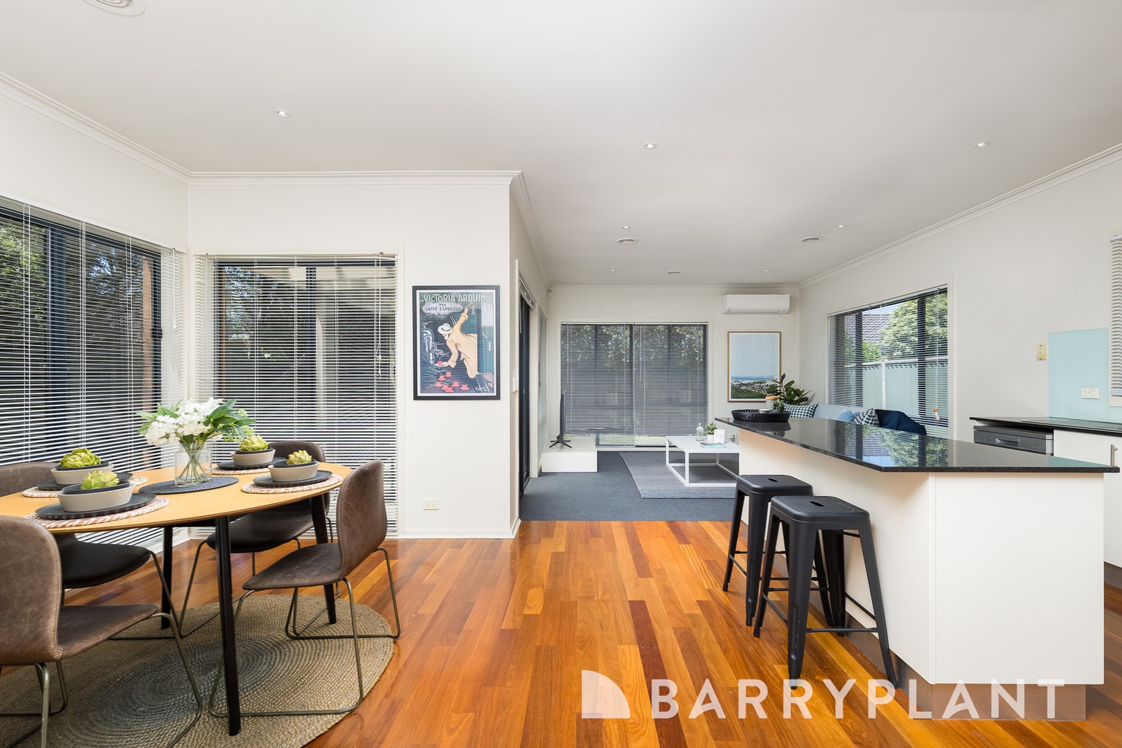 7 Portmans Lane, Point Cook, VIC 3030 - Thumbnail 2 - 17/01/2025