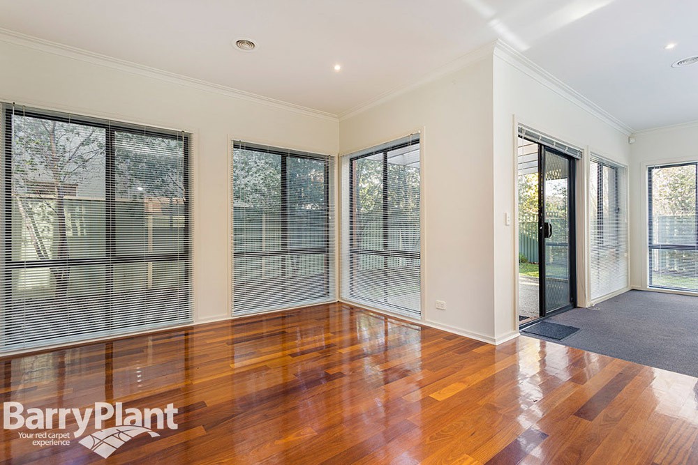 7 Portmans Lane, Point Cook, VIC 3030, Point Cook - Thumbnail 4