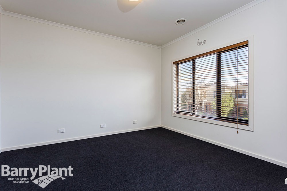 7 Portmans Lane, Point Cook, VIC 3030, Point Cook - Thumbnail 6