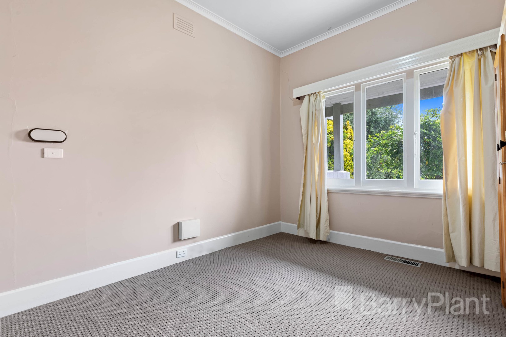 7 Queen Victoria Street, Newington, VIC 3350, Newington - Thumbnail 7