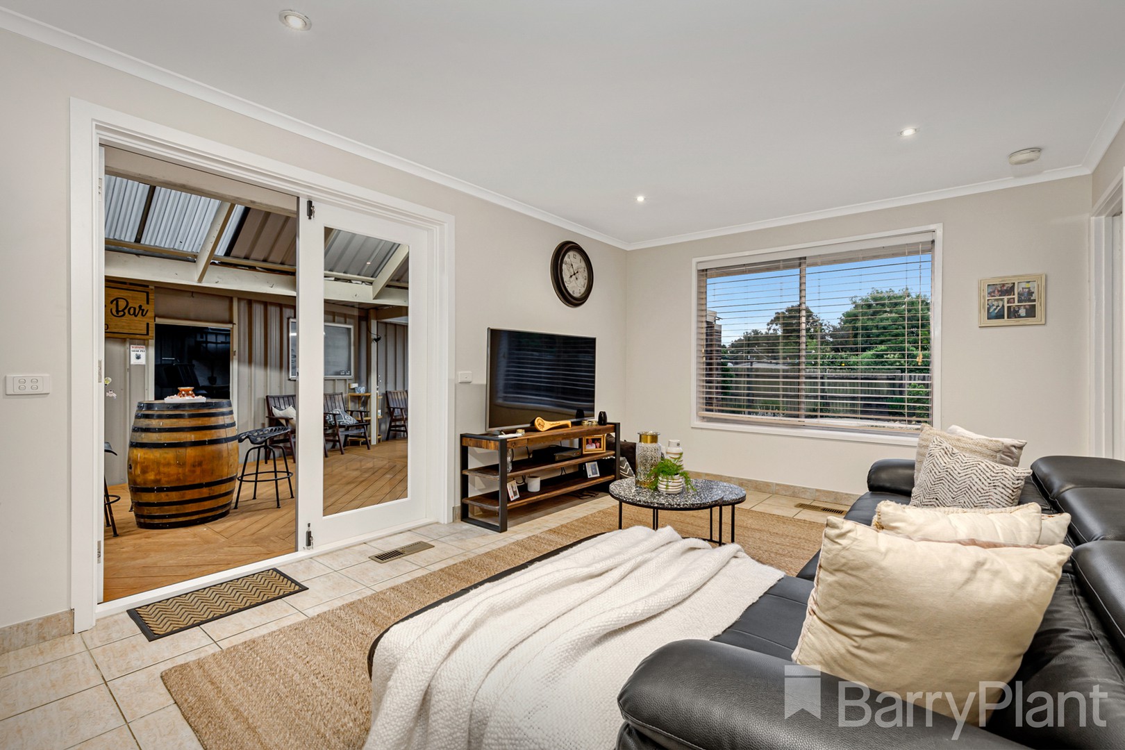 7 Rawdon CourtMill Park, VIC 3082, Mill Park - Thumbnail 3