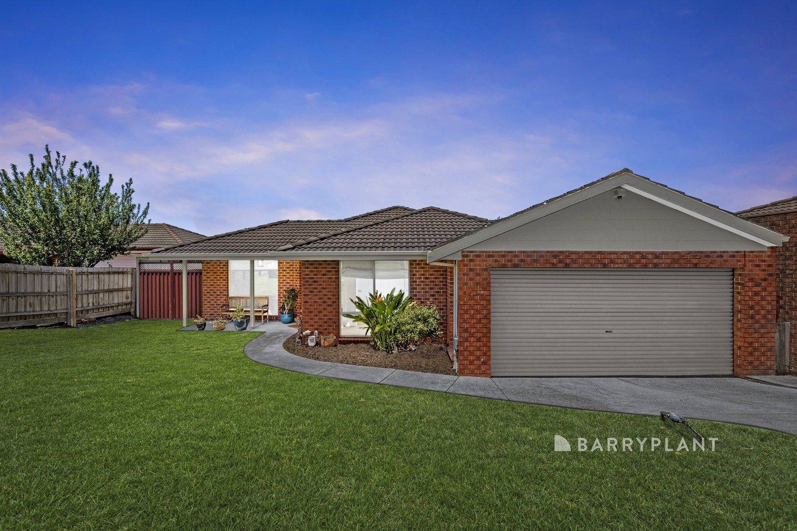 7 Redmore Court, Berwick, VIC 3806 - Thumbnail 2 - 20/08/2025